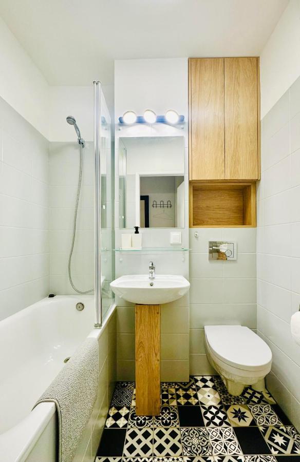 Eastside Warsaw Apartment ภายนอก รูปภาพ